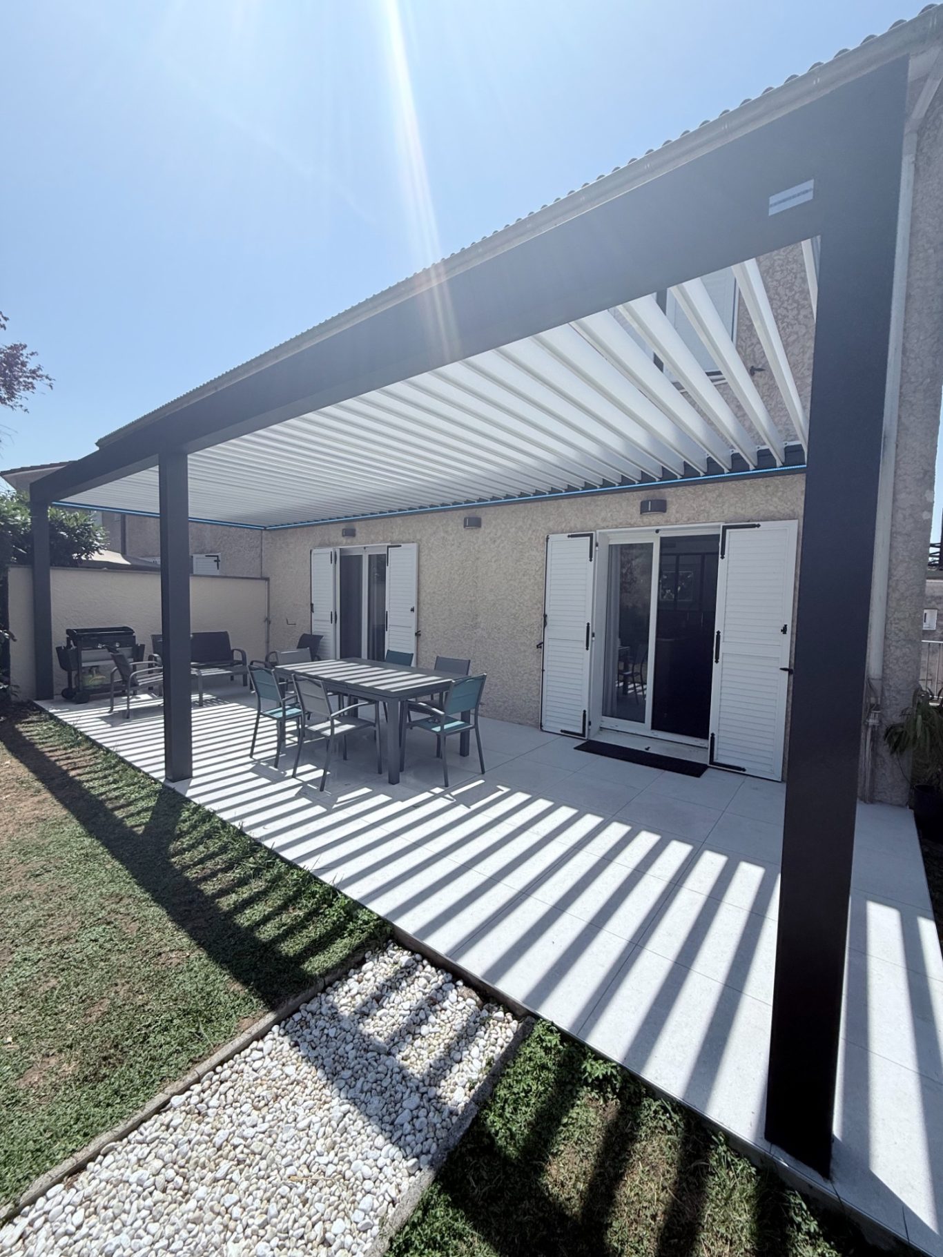 Modèle SUNRISE Adossée
8,40x3,5m RAL 7016