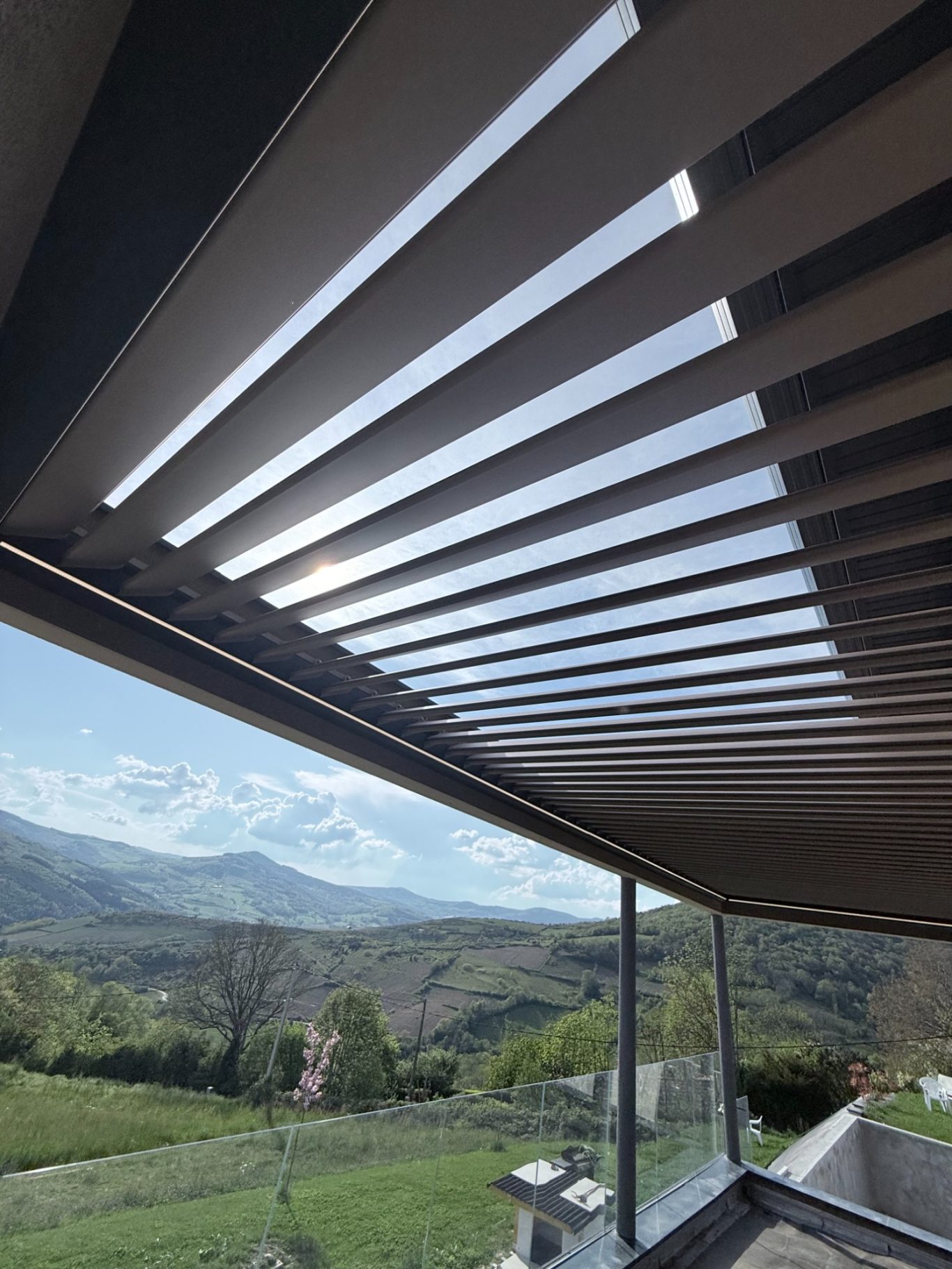 SUNRISE Suspendue 9,00 X 2,78 m