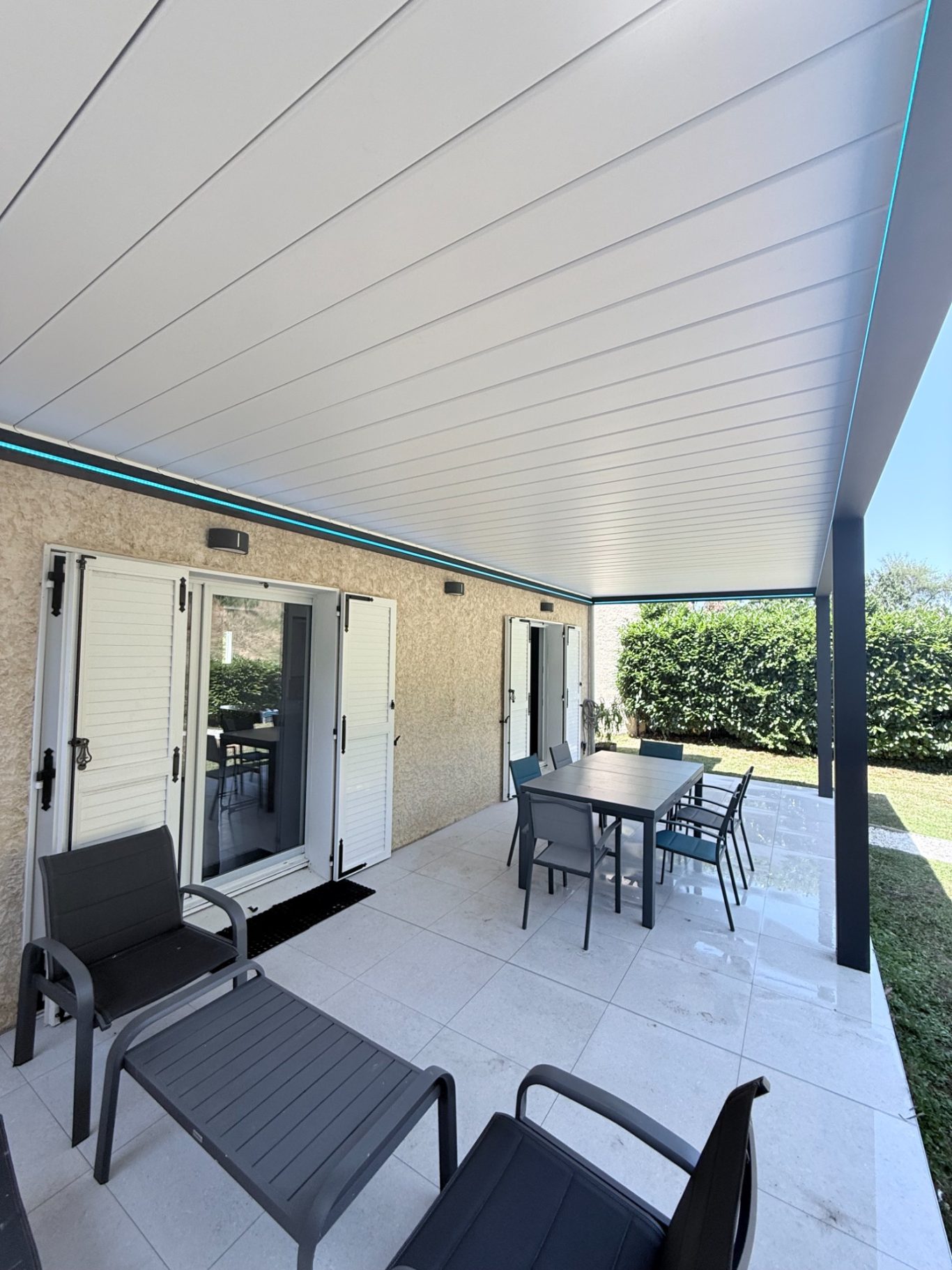 Modèle SUNRISE Adossée
8,40x3,5m RAL 7016