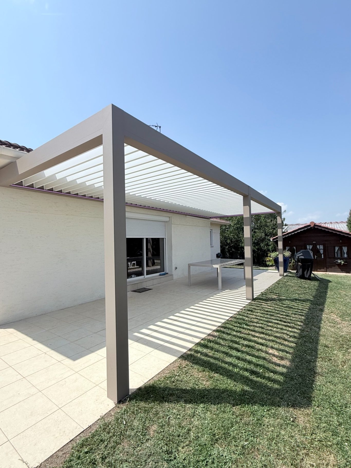 Modèle SUNRISE Adossée
8,40x3,5m RAL 1019